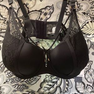 Ashley Graham black lace bra